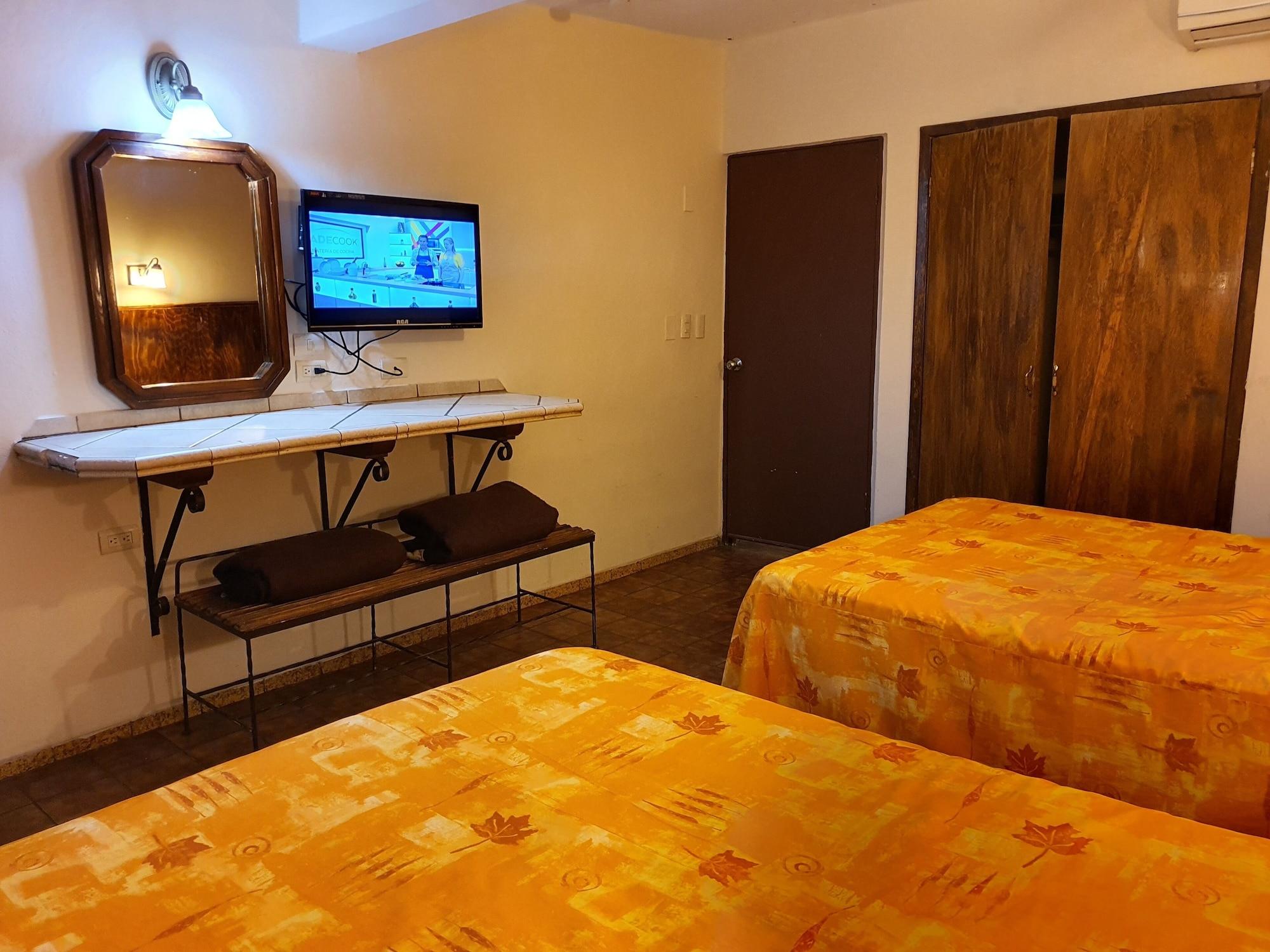 Hotel Suites Kino Hermosillo Buitenkant foto