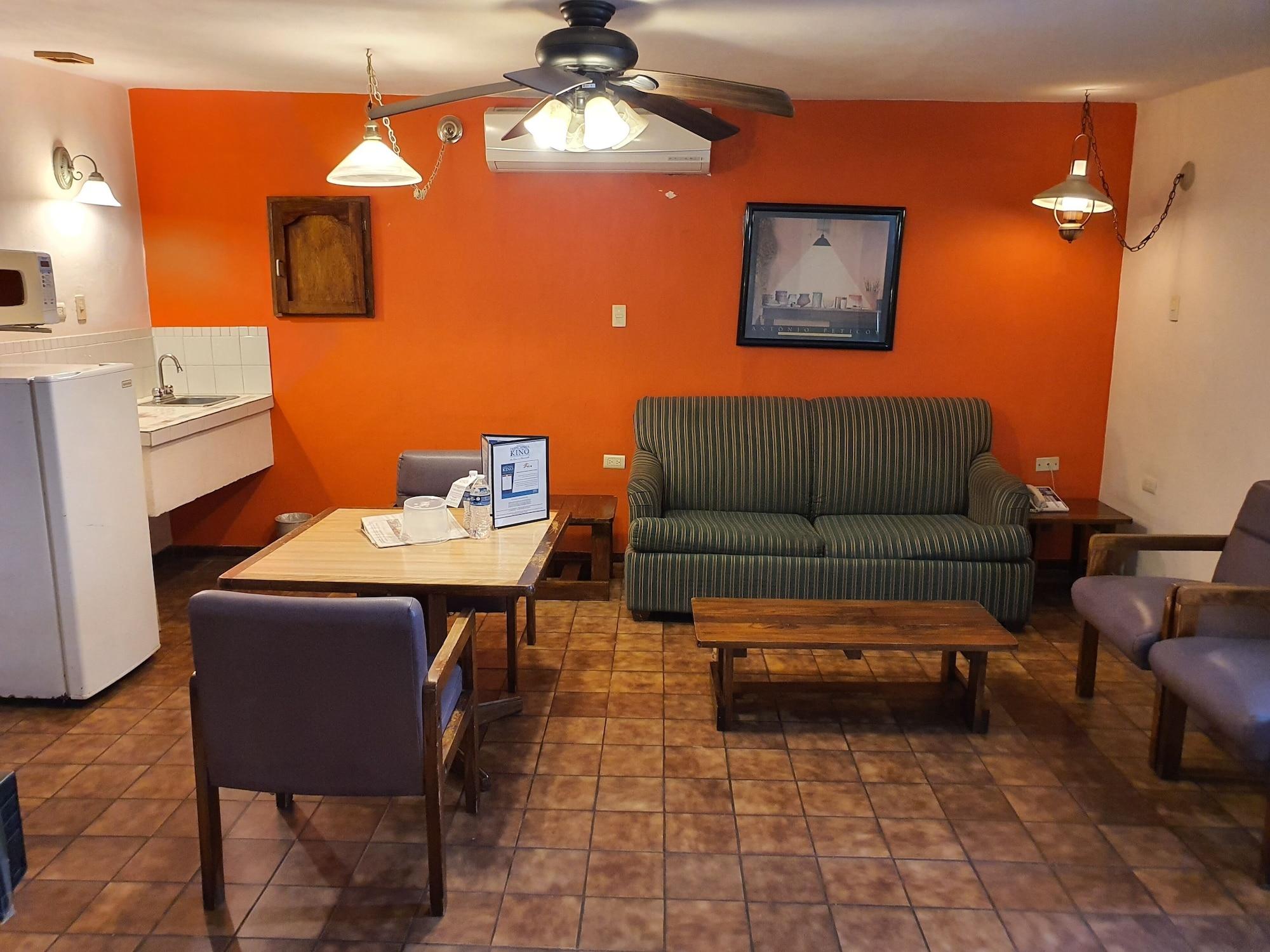 Hotel Suites Kino Hermosillo Buitenkant foto