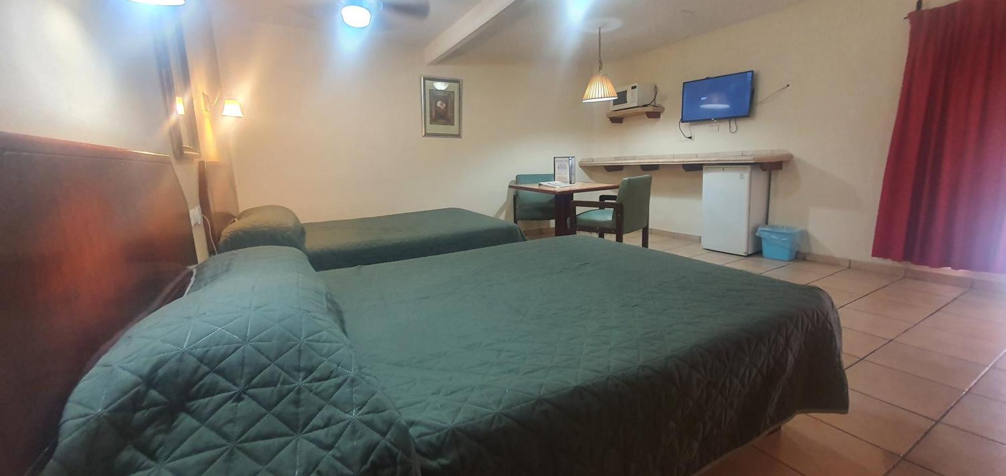 Hotel Suites Kino Hermosillo Buitenkant foto