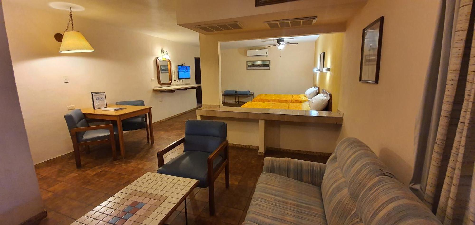 Hotel Suites Kino Hermosillo Buitenkant foto