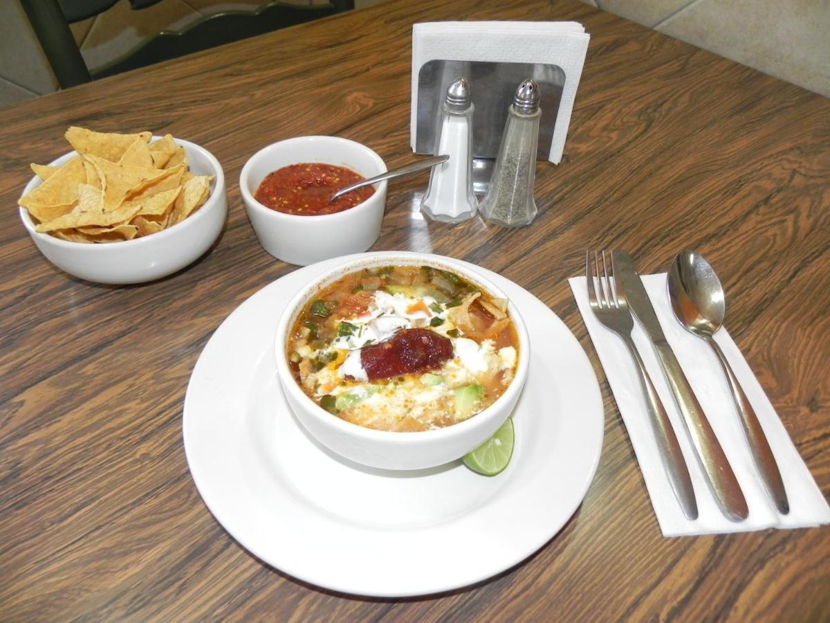 Hotel Suites Kino Hermosillo Buitenkant foto